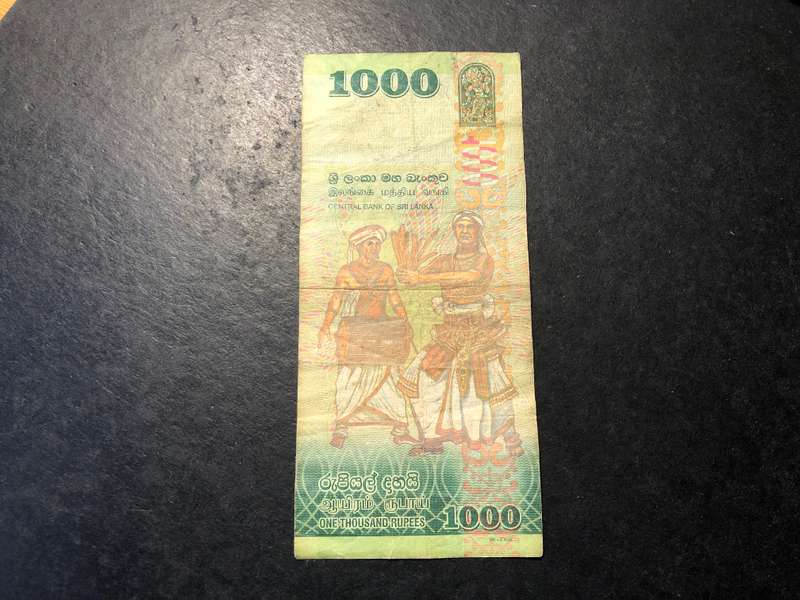 Green 1000 Rupees banknotes from Sri Lanka - Dated 2010