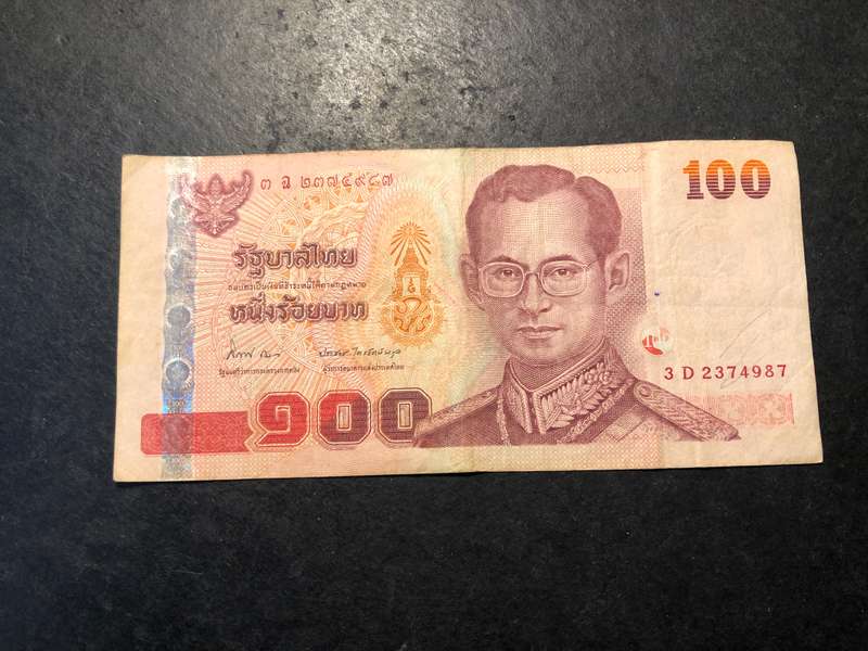 100 Baht banknote from Thailand - King Rama IX