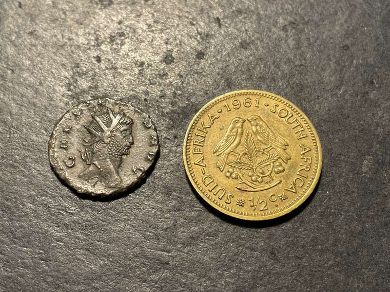 Ancient Roman Antoninianus coin of Gallienus - Minted 260 AD to 268 AD - Heavily debased silver