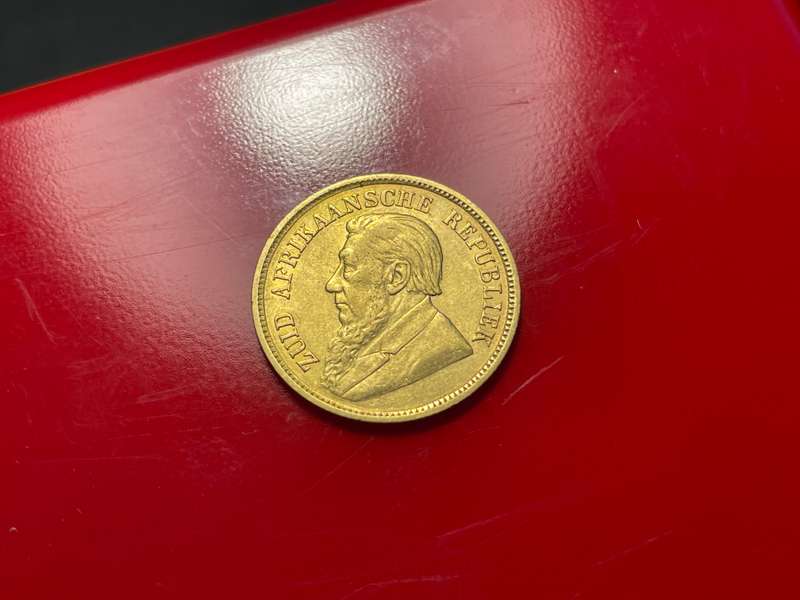 GOLD Paul Kruger ZAR half pond of 1896 - Solid 22 carat gold - Low mintage of only 103,600