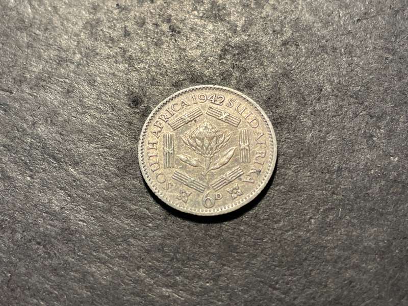SILVER 1942 King George VI South African 6 pence (6d) coin