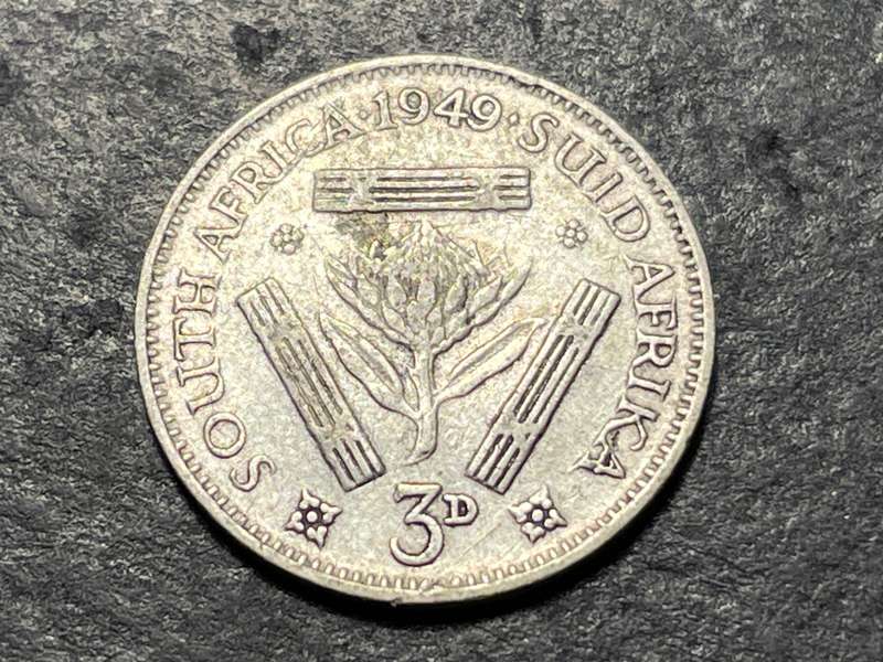 SILVER 1949 King George VI South African 3 pence (3d) coin - Tickey