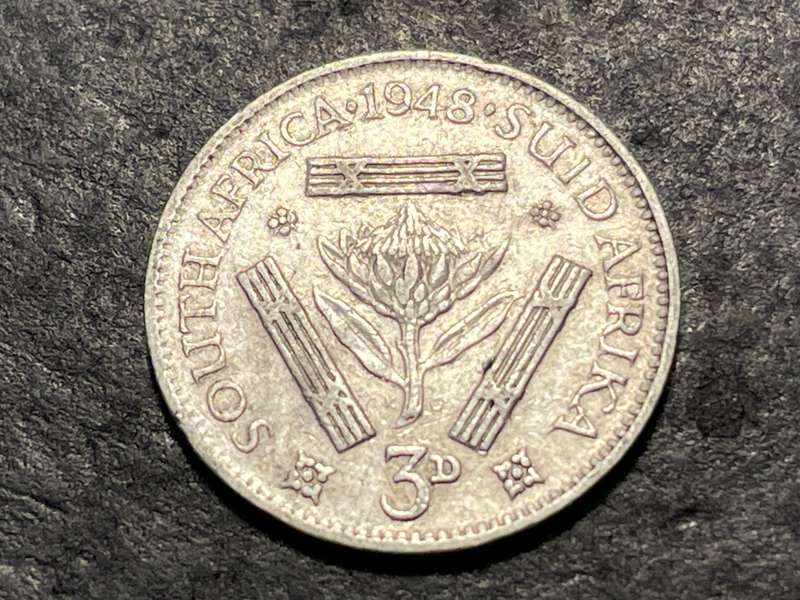 SILVER 1948 King George VI South African 3 pence (3d) coin - Tickey