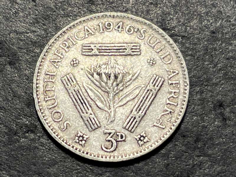 SILVER 1946 King George VI South African 3 pence (3d) coin - Tickey