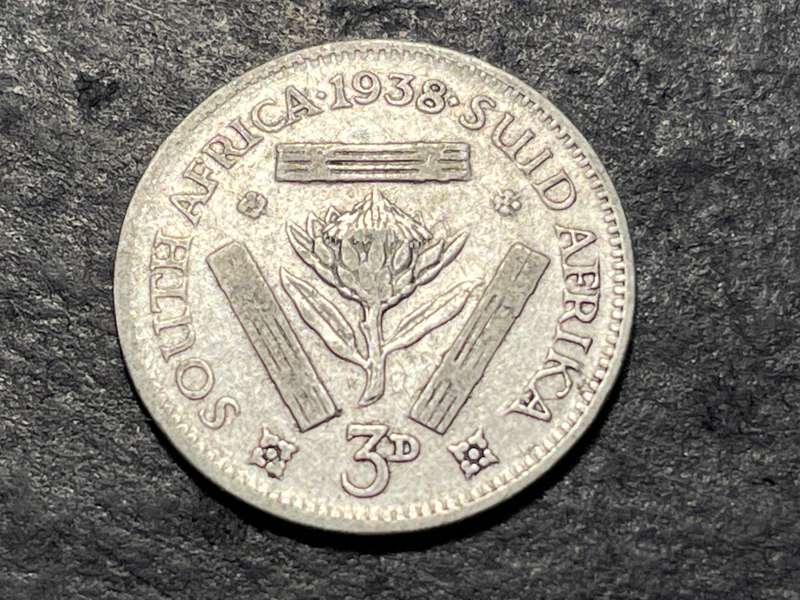 SILVER 1938 King George VI South African 3 pence (3d) coin - Tickey