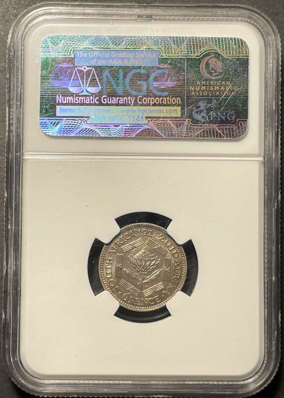 Scarce 1927 SA Union silver 6 pence coin - Graded AU58 by NGC - Rainbow toning - Higher value