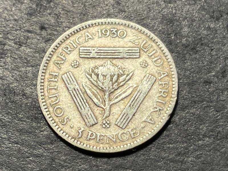 SILVER 1930 King George V South African 3 pence (3d) coin - Tickey