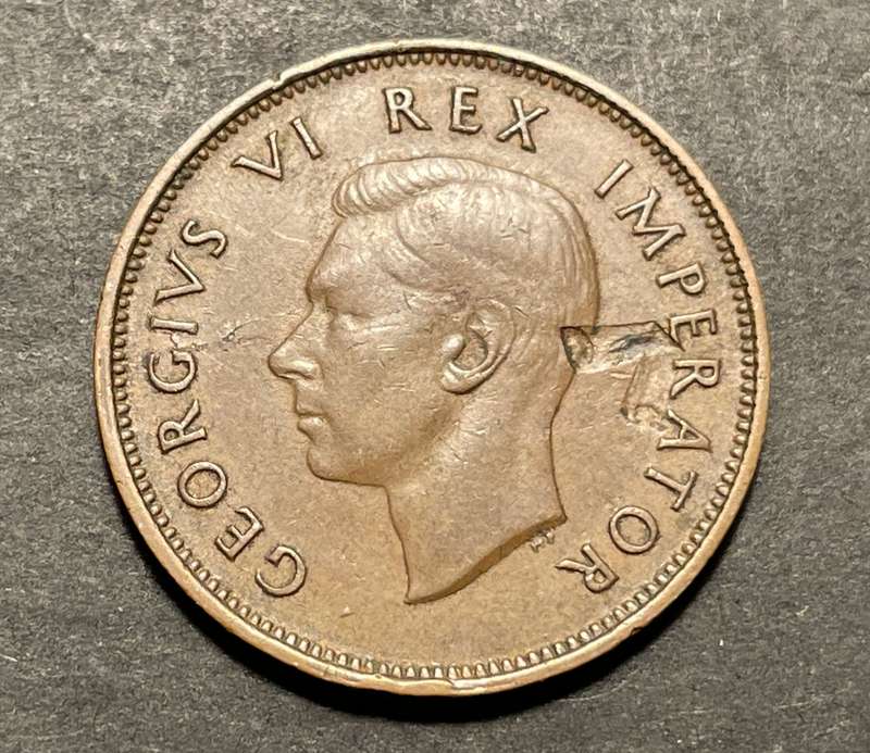 Very Nice Error 1942 SA Union 1/2 penny coin - A fine example of a struck-through error