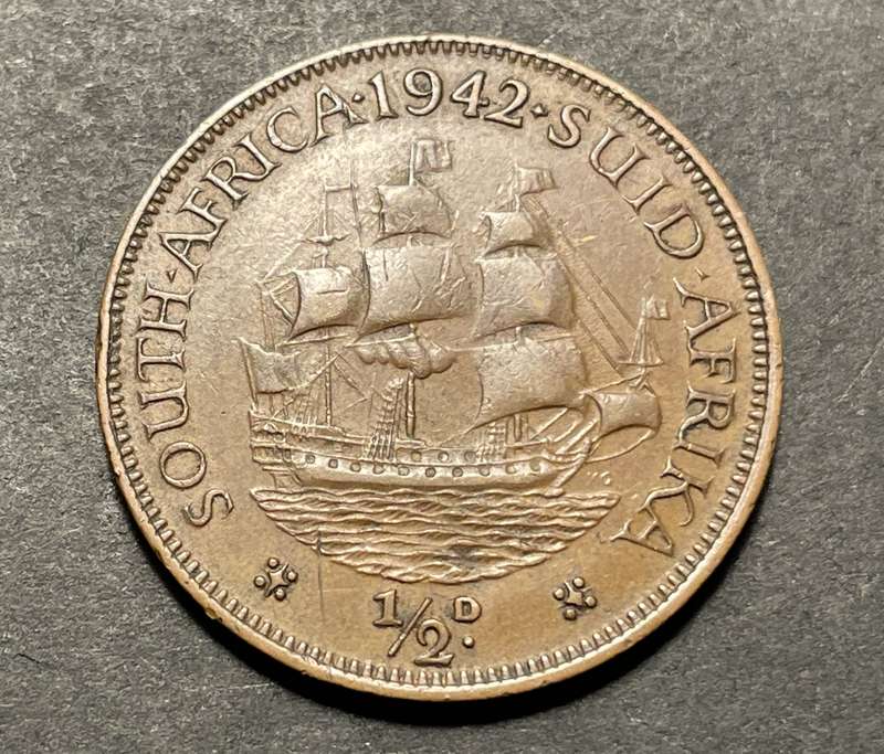 Very Nice Error 1942 SA Union 1/2 penny coin - A fine example of a struck-through error