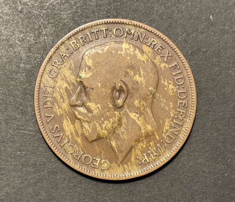 Error 1921 British 1 penny coin - Poorly mixed alloy (Planchet error)