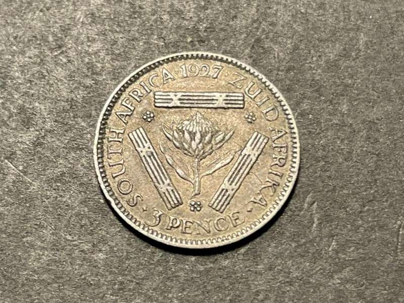 Scarce 1927 SA Union Silver 3 pence (Tickey) coin - Nicer filler coin