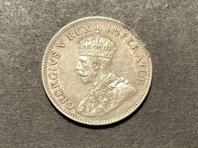 Scarce AU+ or UNC 1929 SA Union Silver 3 pence (Tickey) coin - High UNC Value