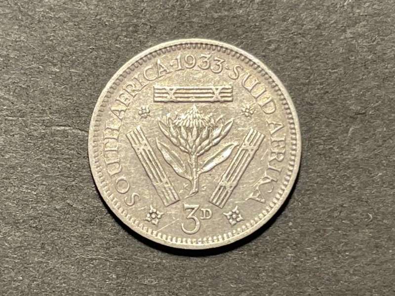 Scarce 1933 SA Union Silver 3 pence (Tickey) coin