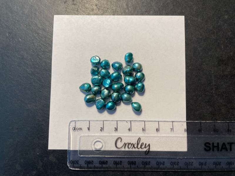 Natural freshwater pearls - Blue colour - Price is per pearl
