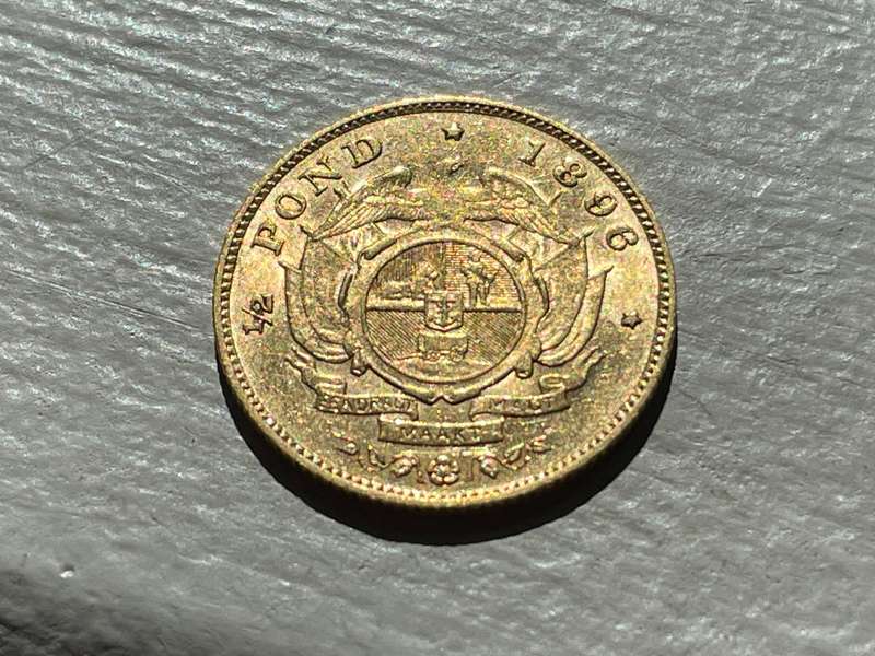 GOLD Paul Kruger ZAR half pond of 1896 - Solid 22 carat gold - Low mintage of only 103,600