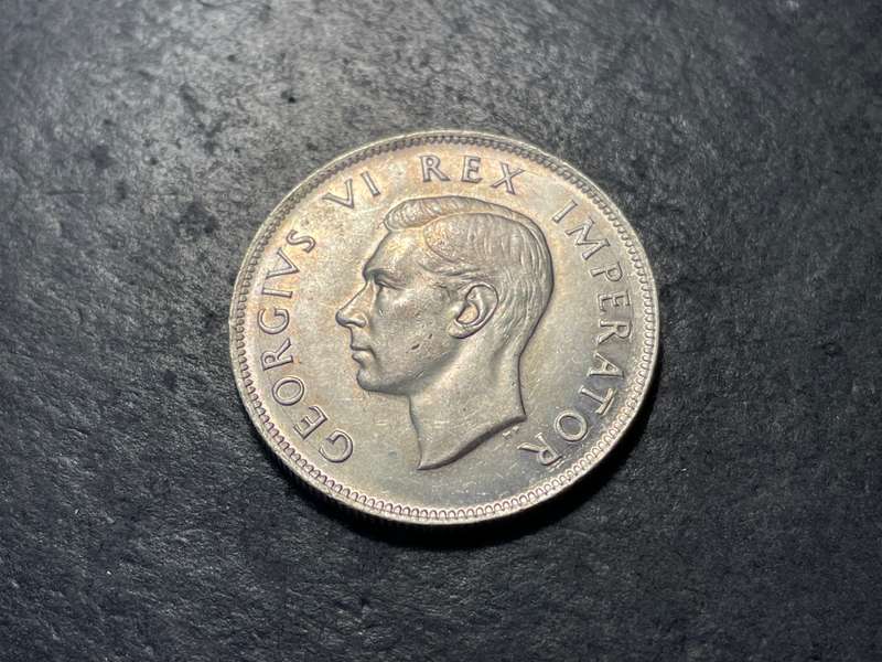  Gem-quality Silver 1944 South African halfcrown coin - Excellent condition