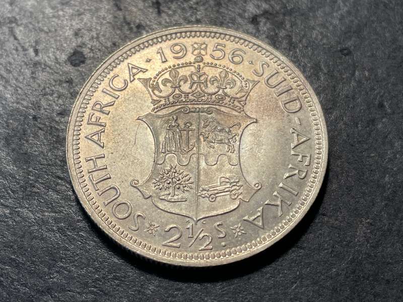 Uncirculated Silver 1956 South African half crown coin - Excellent condition