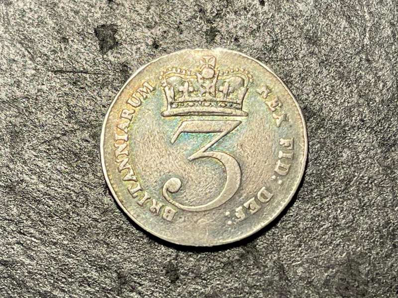 Only 1584 minted - 1818 Great Britain silver 3 pence coin - King George III