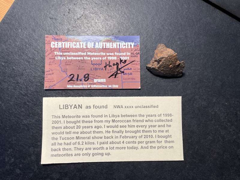 Genuine meteorite - Large 109 ct rock from Outer Space - Certificate of Authenticity included