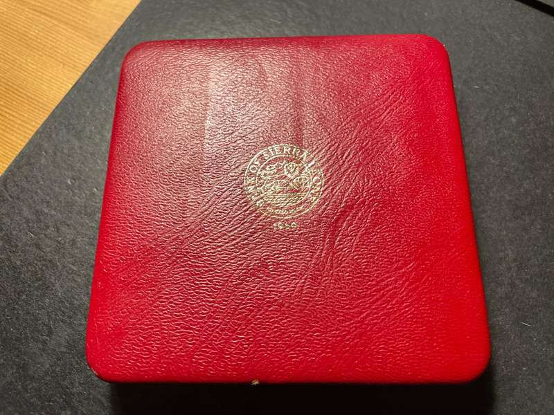 Only 10,000 minted - Sierra Leone proof set in original case from 1964