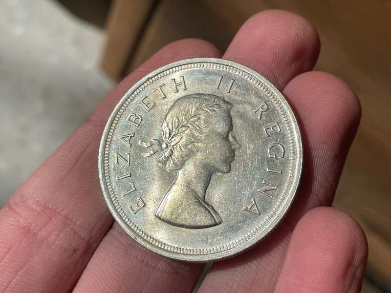 Solid Silver South African 5 shillings (crown) coin of 1953 - Very nice