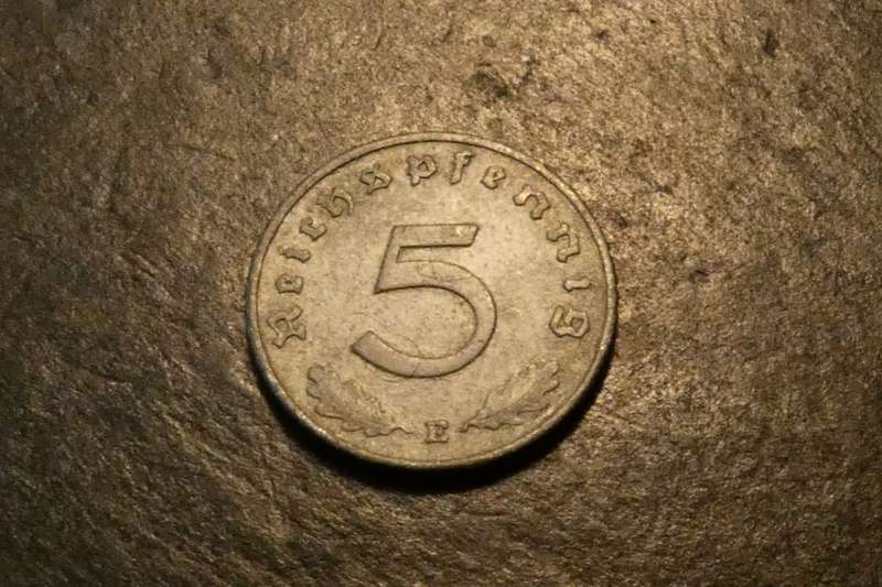 1940 World War 2 Nazi Germany 5 Reichpfennig coin