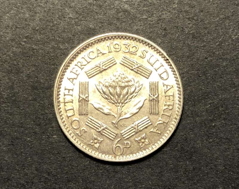 Rare a/UNC 1932 SA Union silver 6 pence coin - High catalogue value