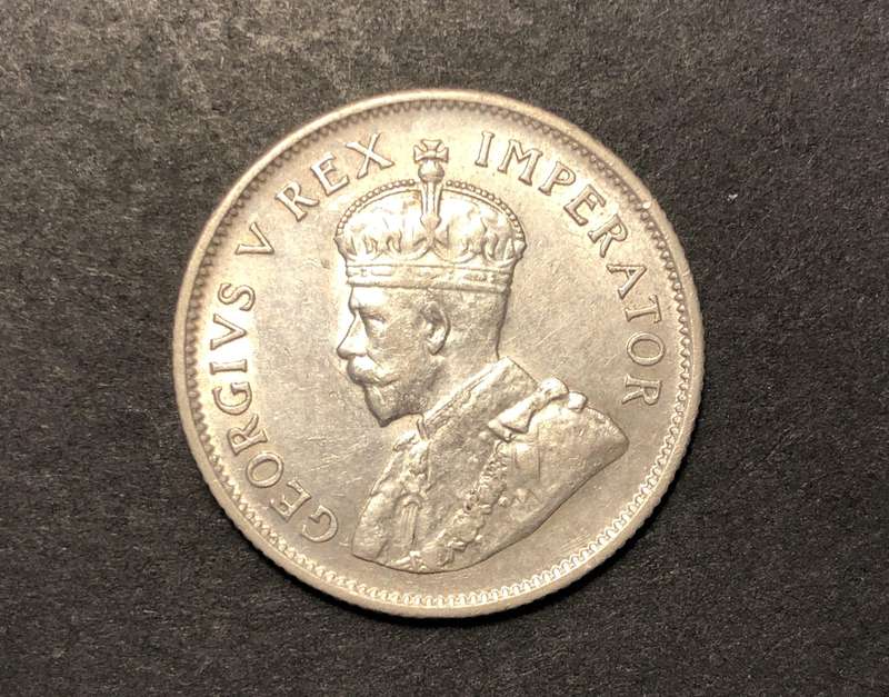 Scarce AU+ 1934 SA Union silver shilling coin - High catalogue value