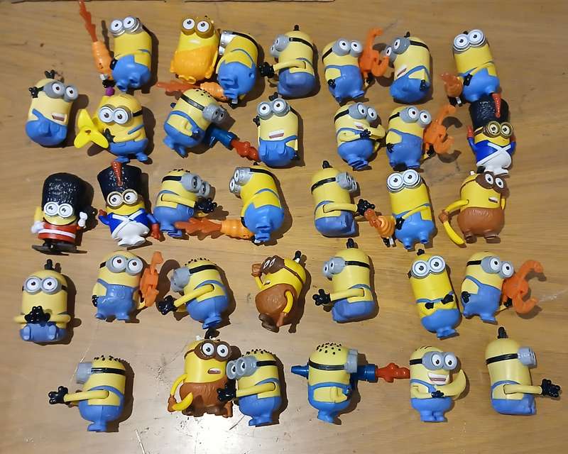 Minions (Despicable Me) x 34