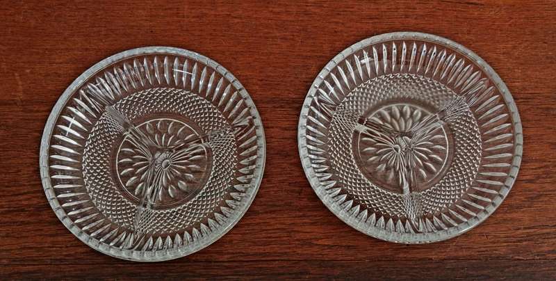 Glass serving dishes (small)