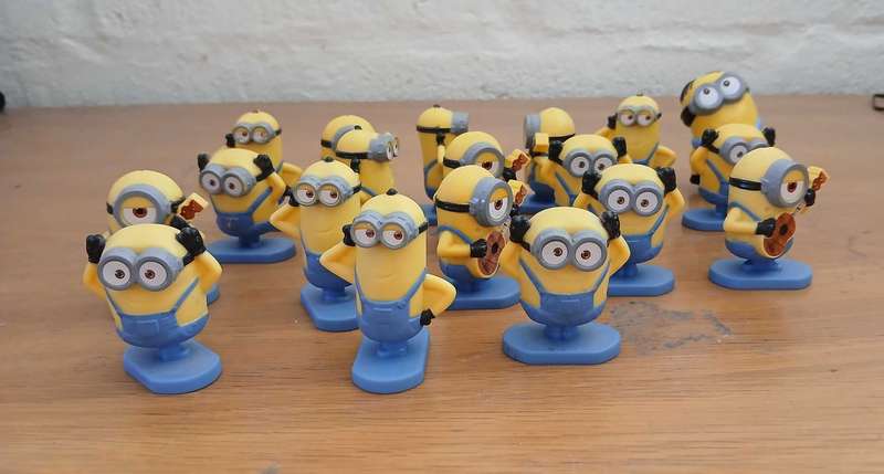 Small minions (Despicable Me) x 18