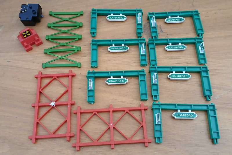 TOMY train set accessories
