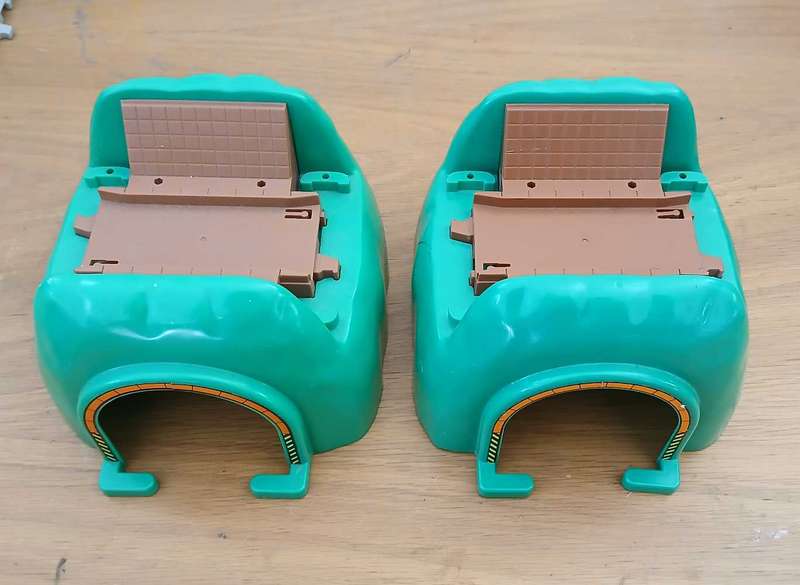 TOMY train set accessories