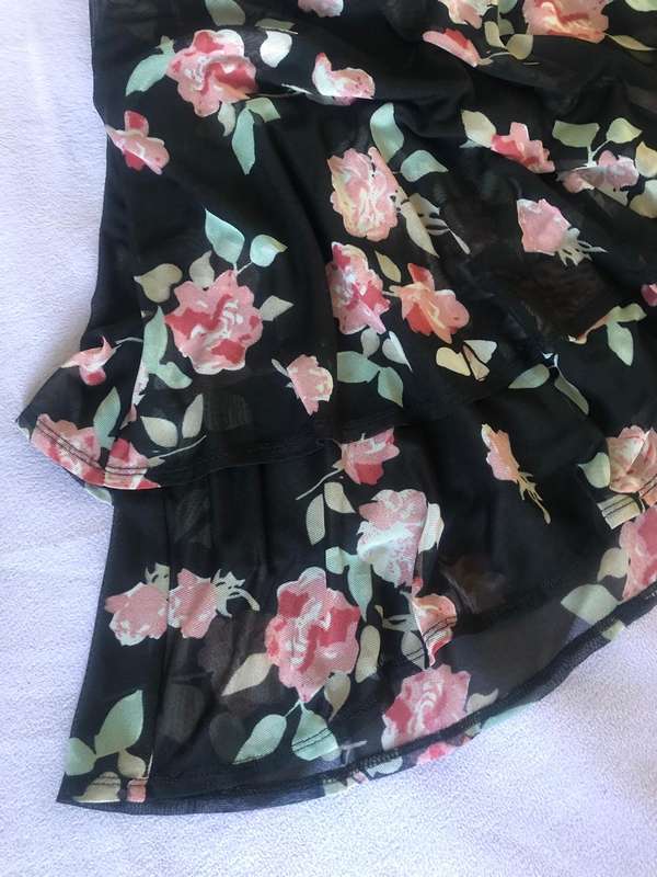 Womens floral skirt from Contempo size 10.