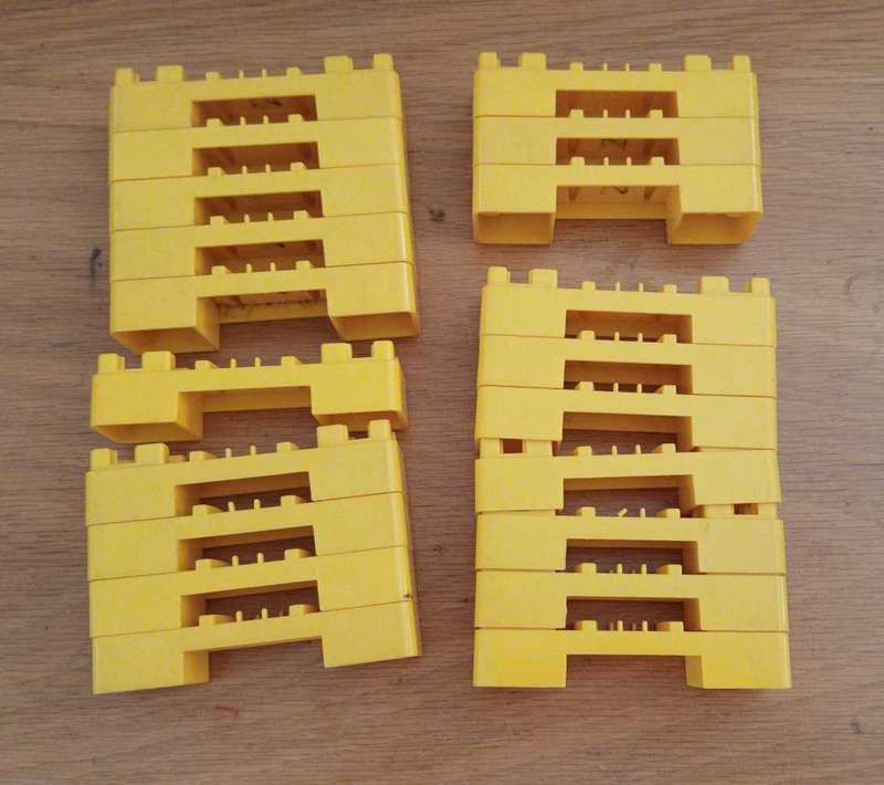 TOMY train set accessories