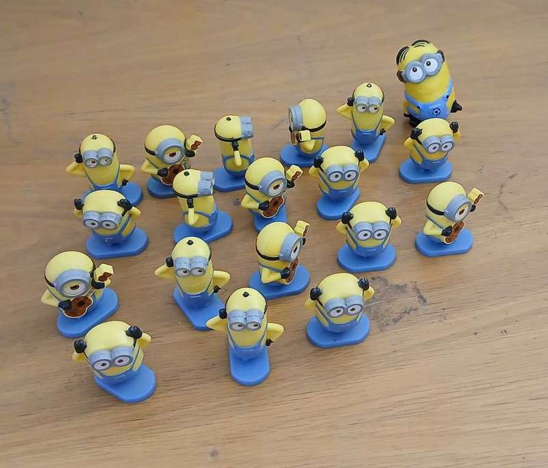 Small minions (Despicable Me) x 18