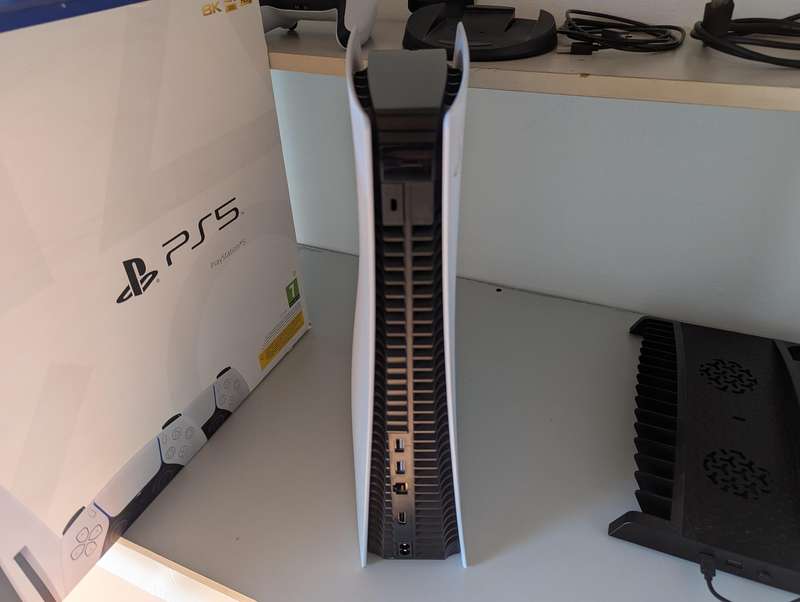 PS5 Standard Disc Edition with one PS5 DualSense controller + Dragon's Dogma PS5 game