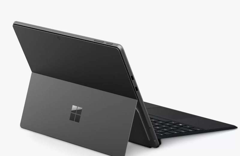 Microsoft Surface Pro 9 - i7 1255u - 16GB Ram - 512GB SSD - Excellent Condition - Warranty