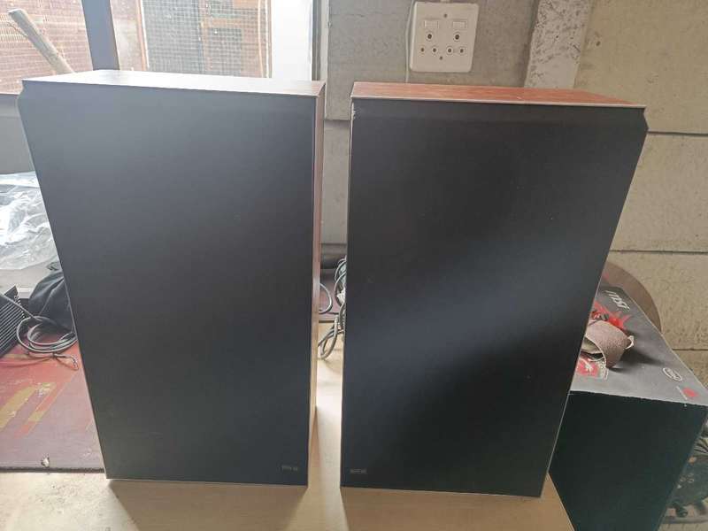 Bang and Olufsen Beovox S45 Speakers