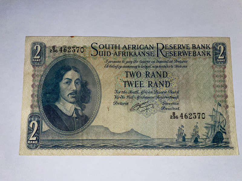 SA (G Rissik) - 2 Rand Bank Note - No B236-462370