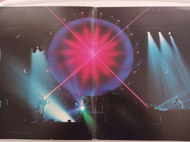 Pink Floyd - Delicate Sounder Of Thunder  ( 1988 SA released LP )