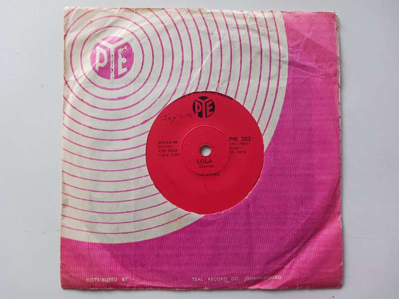 The Kinks - Lola  ( Scarce 1970 SA released 7" single 45 RPM.)