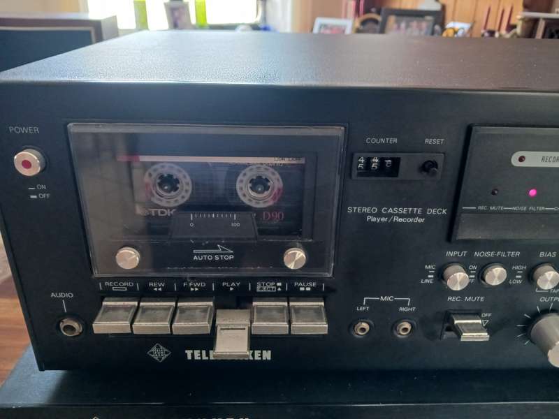Telefunken - Vintage Receiver TA - 100 matching  Music Cassette Deck,Amplifier and deck working.