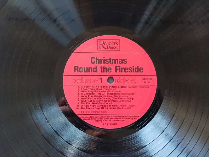 The Fireside singers - Christmas Round the Fireside ( 1987 UK released LP )