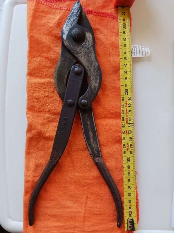 Vintage WW2, E.F.T. Ltd ( Enfield ) Folding Barbed Wire Cutters