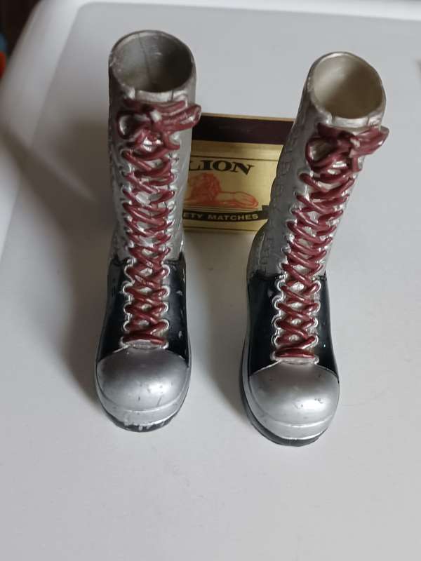 Kiss Boots