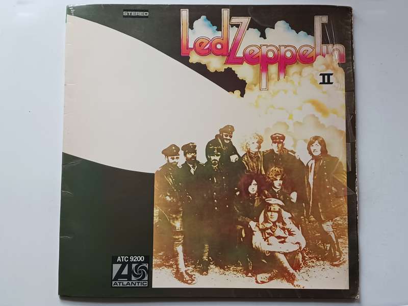 Led Zeppelin - Led Zeppelin 11  ( original 1969 SA released LP ) )