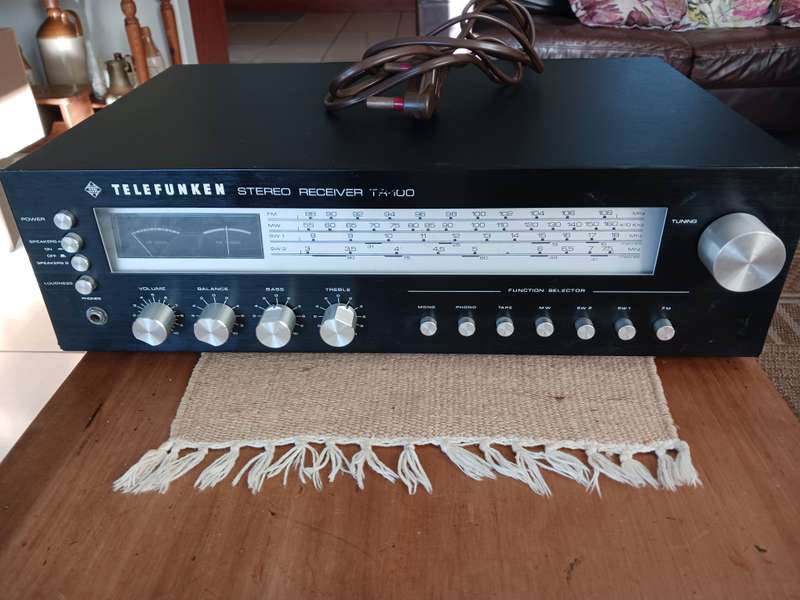 Telefunken - Vintage Receiver TA - 100  ( Amplifier / Tuner ) Tuner not working.