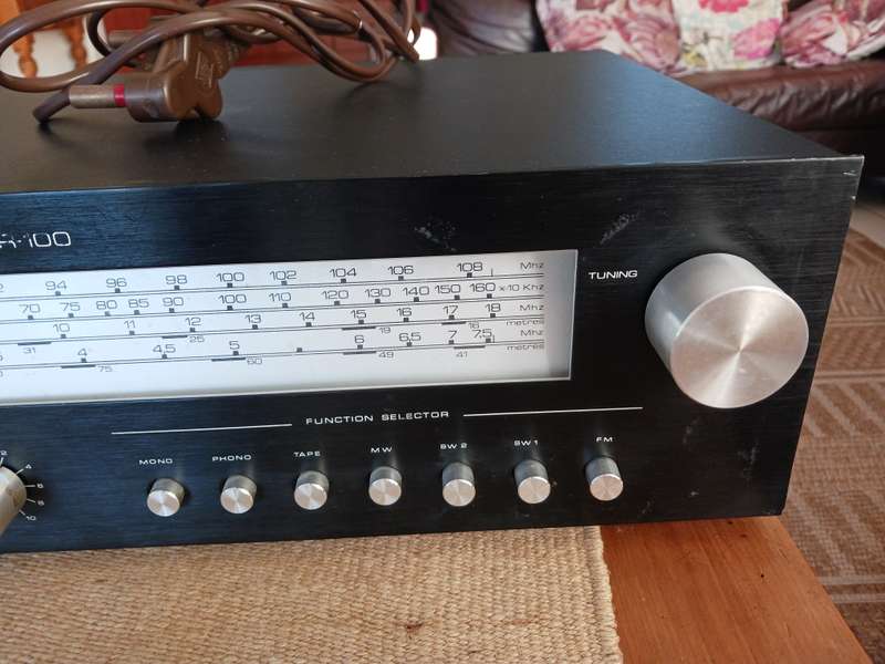 Telefunken - Vintage Receiver TA - 100  ( Amplifier / Tuner ) Tuner not working.