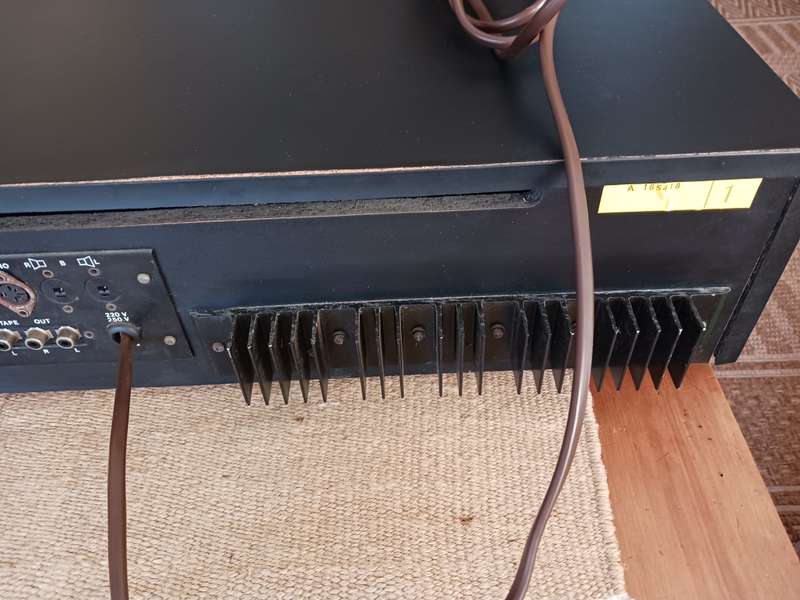 Telefunken - Vintage Receiver TA - 100  ( Amplifier / Tuner ) Tuner not working.